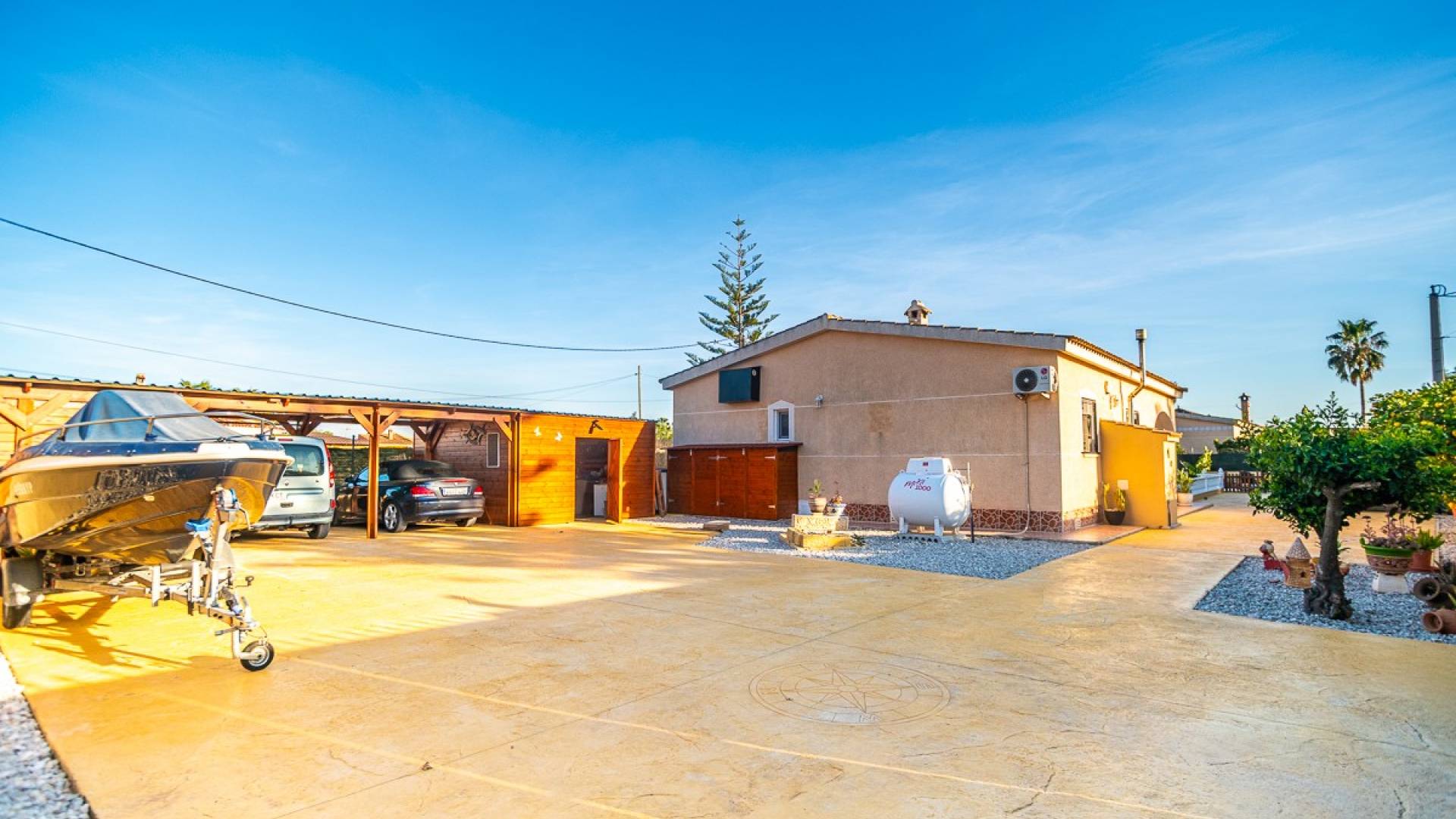 Second hand - Independent villa - Catral