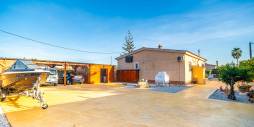 Second hand - Independent villa - Catral