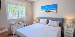Second hand - Independent villa - Catral