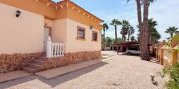 Second hand - Independent villa - Catral
