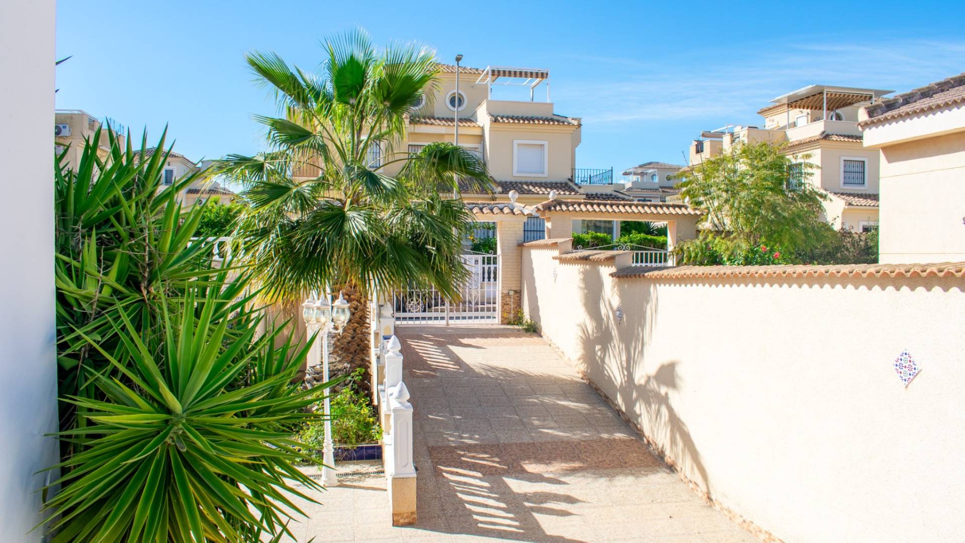 Second hand - Independent villa - Ciudad Quesada