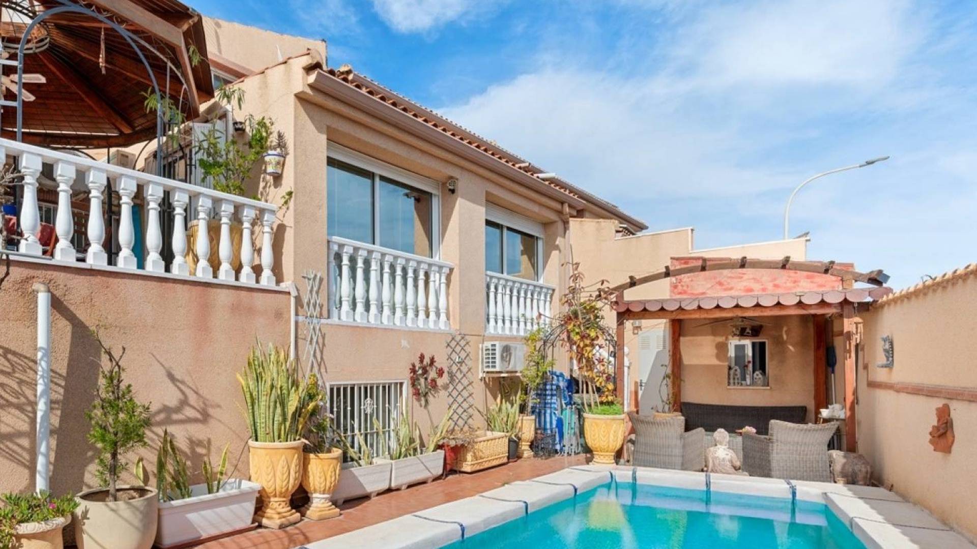 Second hand - Independent villa - Ciudad Quesada