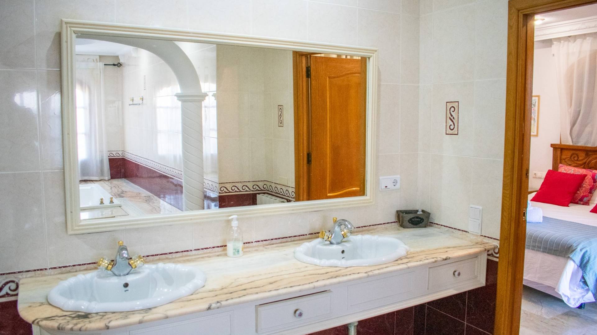 Second hand - Independent villa - Crevillente