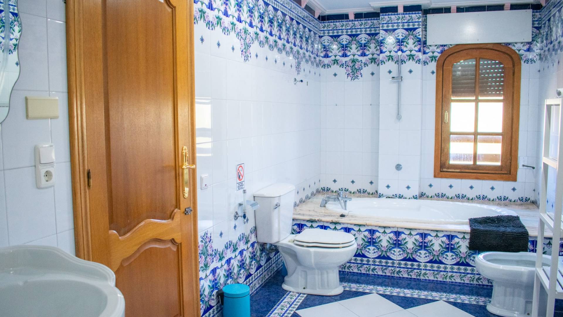 Second hand - Independent villa - Crevillente