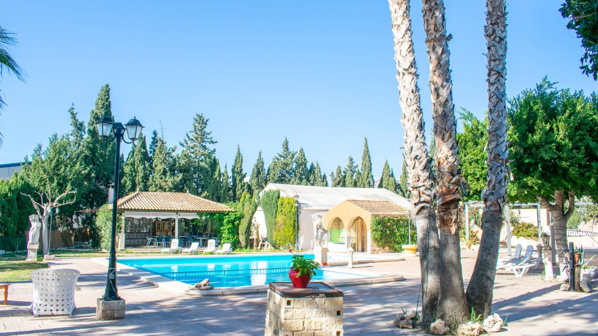 Second hand - Independent villa - Crevillente