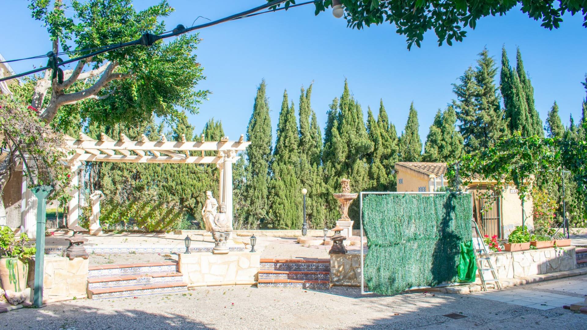 Second hand - Independent villa - Crevillente