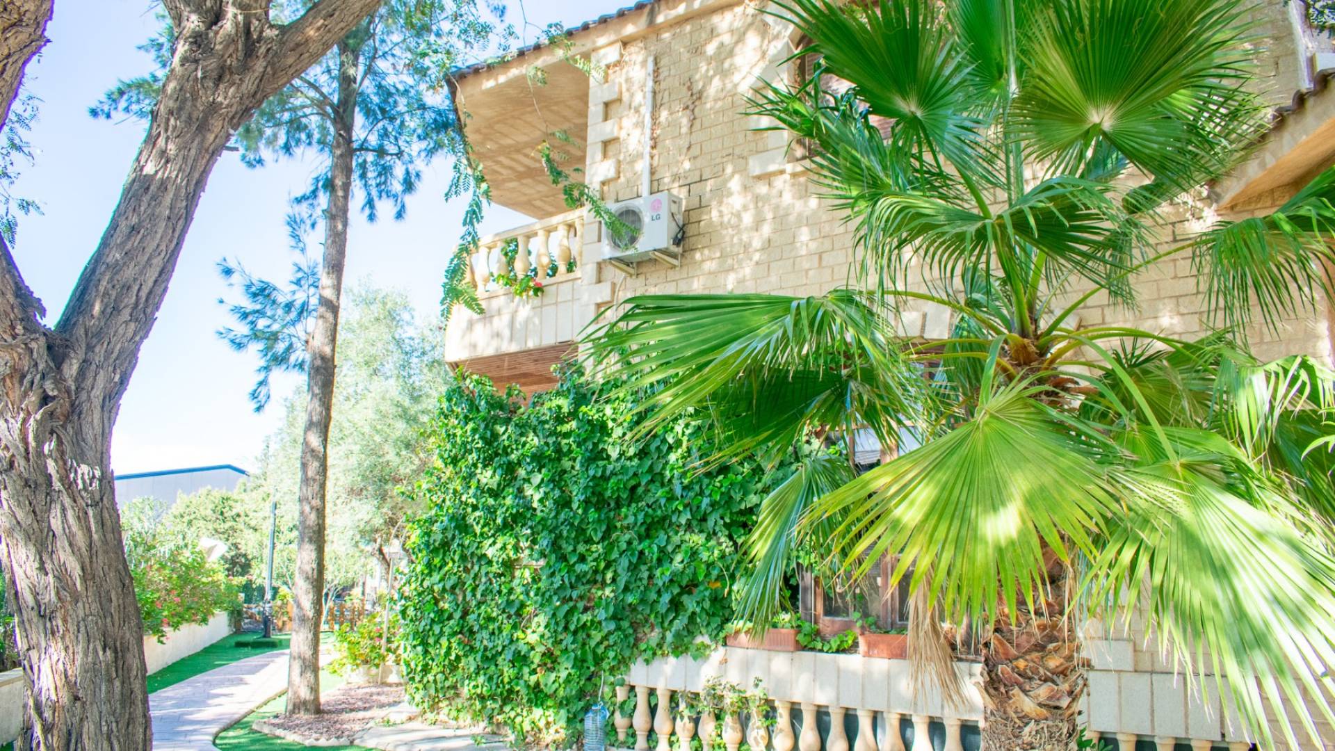 Second hand - Independent villa - Crevillente