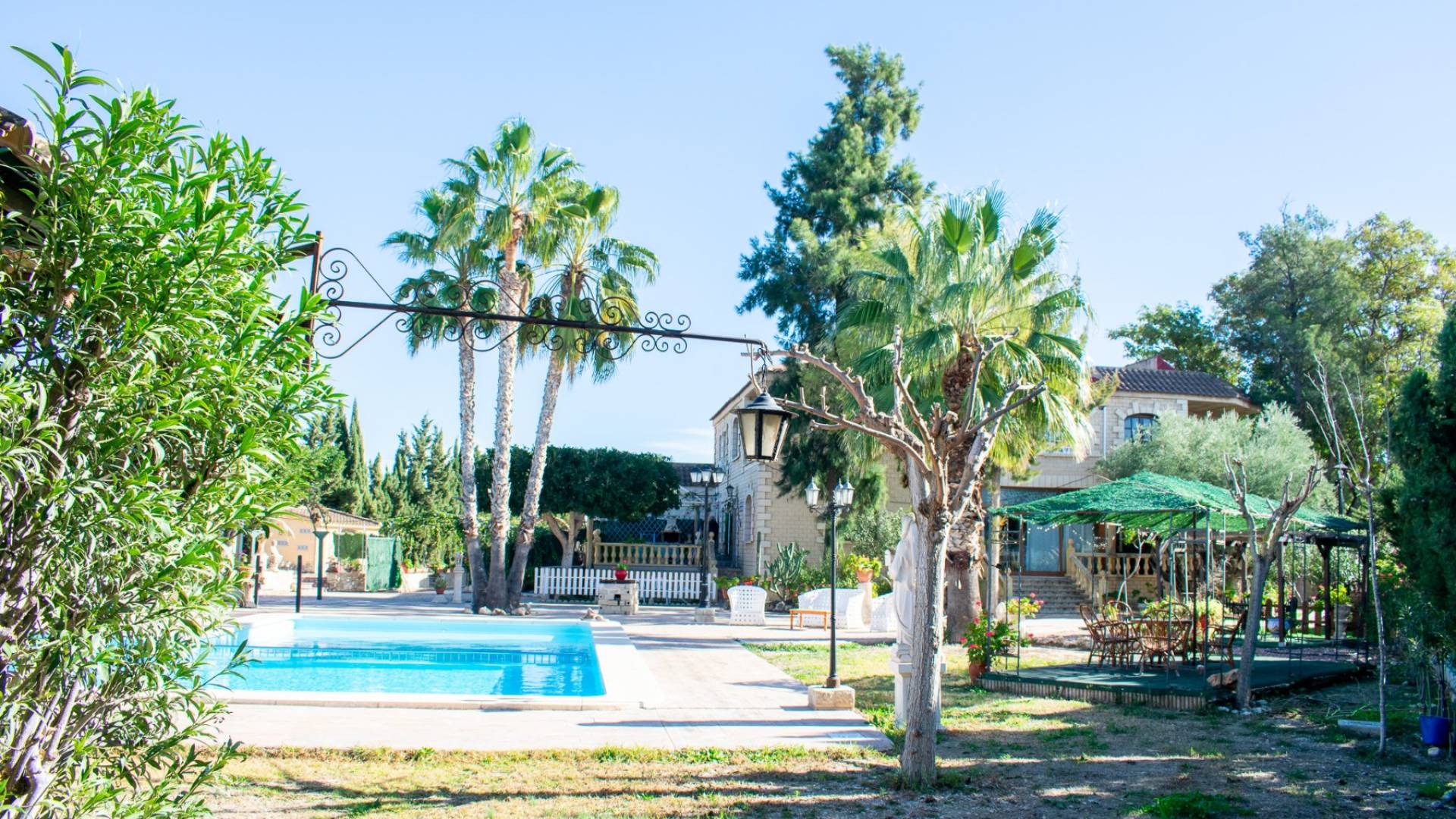 Second hand - Independent villa - Crevillente
