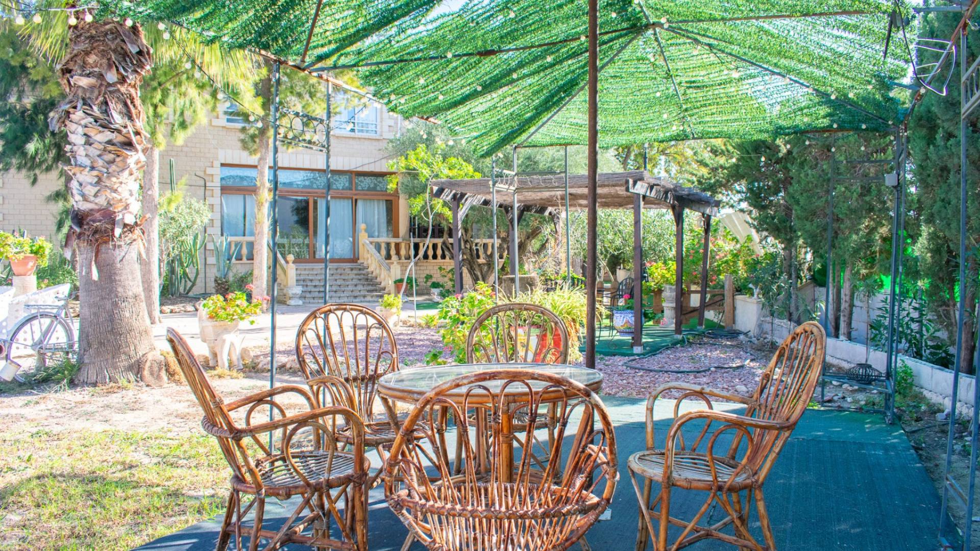 Second hand - Independent villa - Crevillente