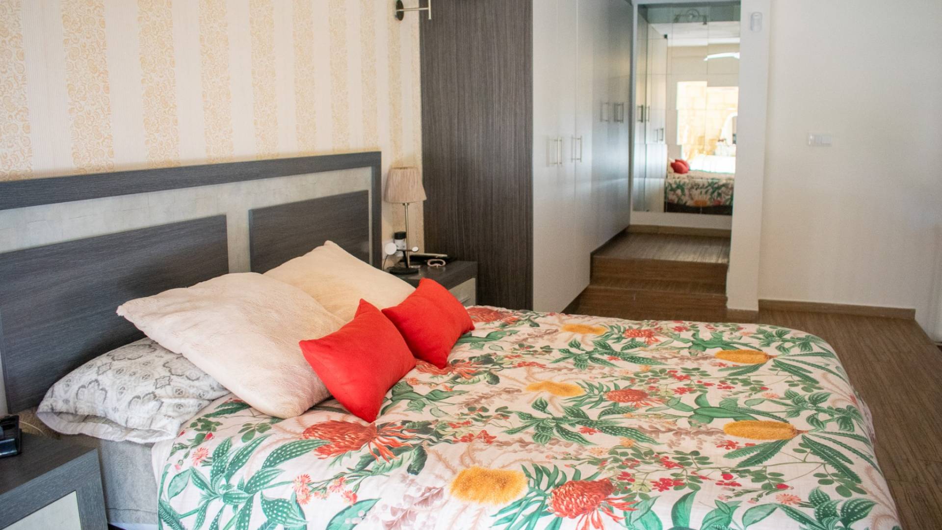 Second hand - Independent villa - Crevillente