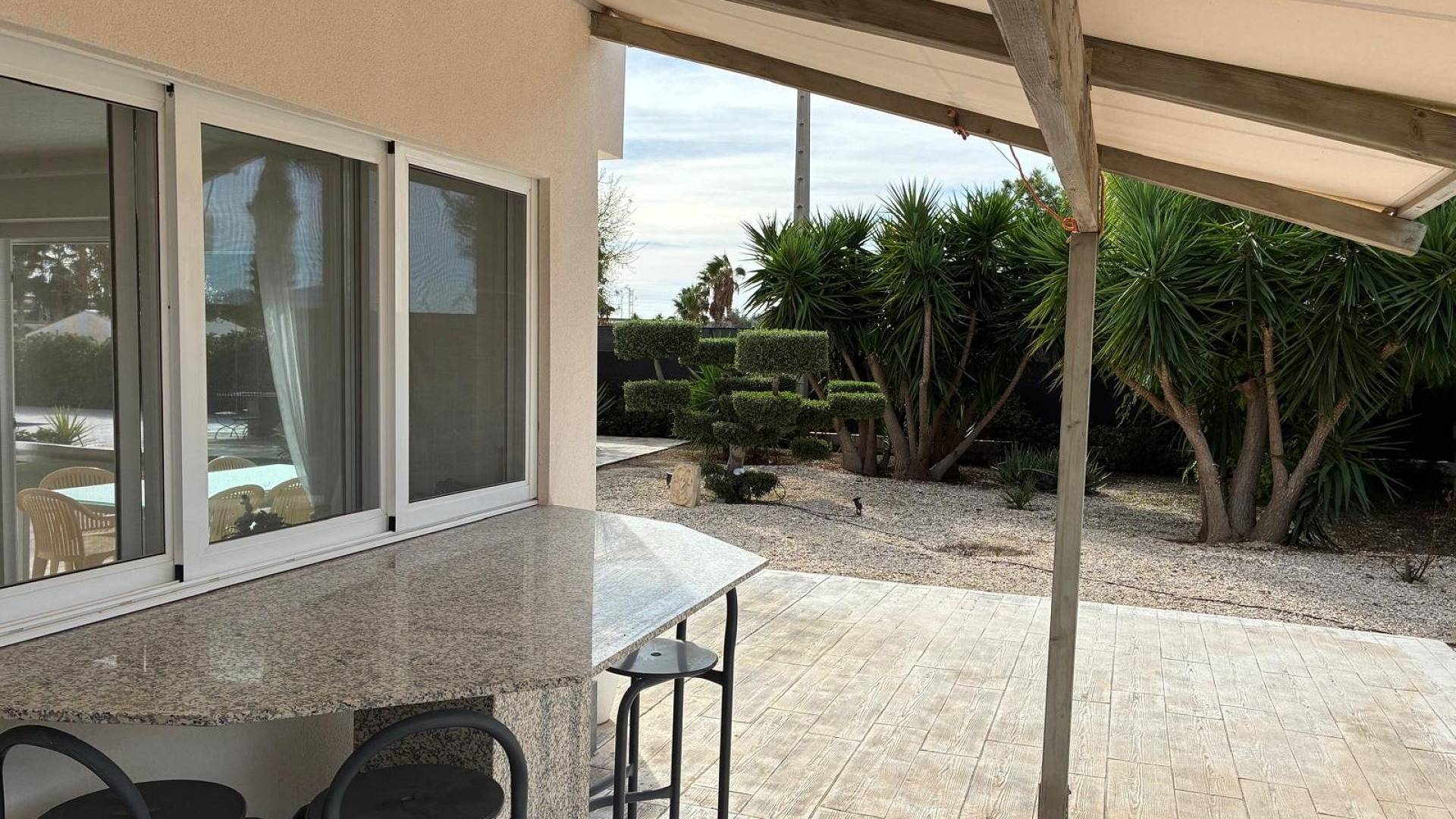 Second hand - Independent villa - Crevillente