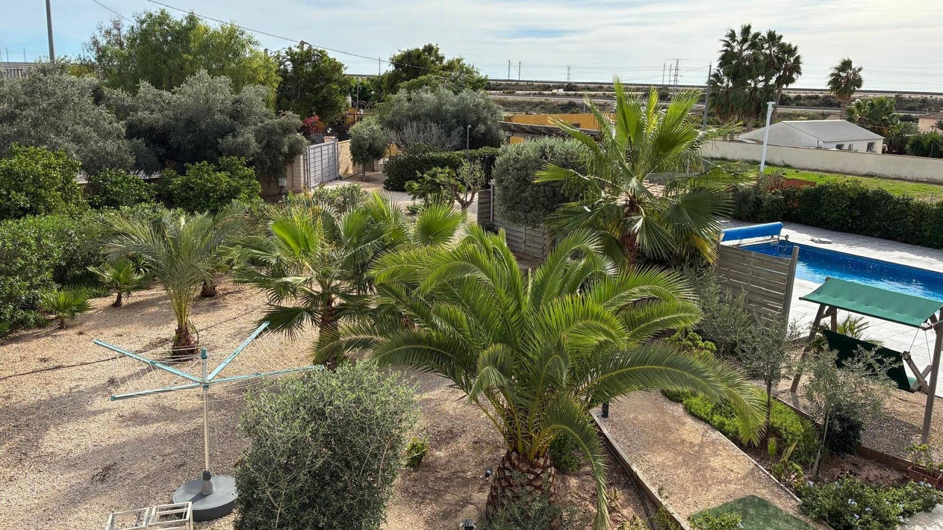 Second hand - Independent villa - Crevillente