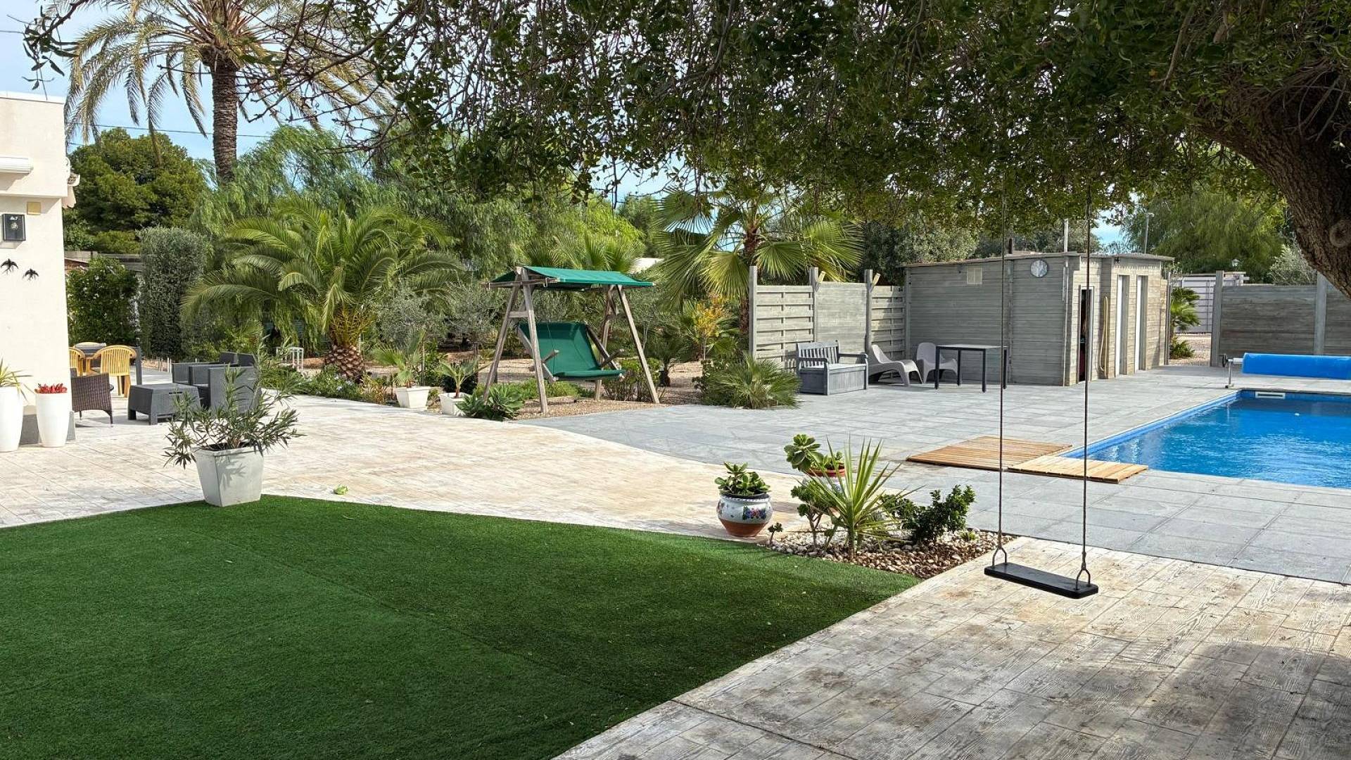 Second hand - Independent villa - Crevillente