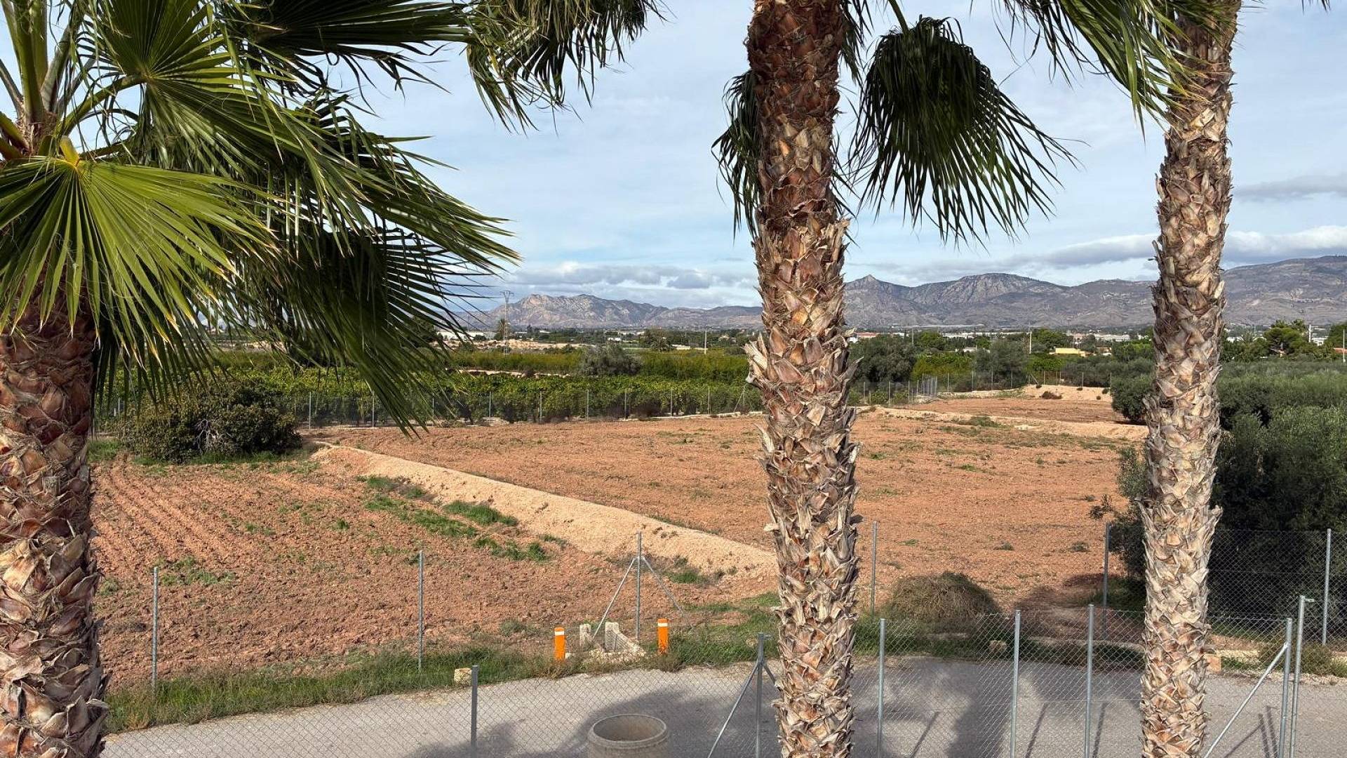 Second hand - Independent villa - Crevillente
