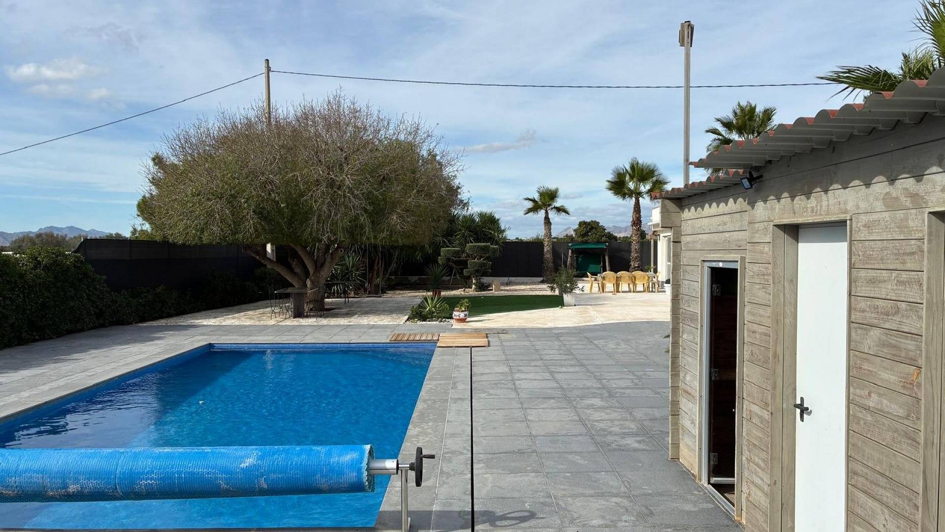 Second hand - Independent villa - Crevillente
