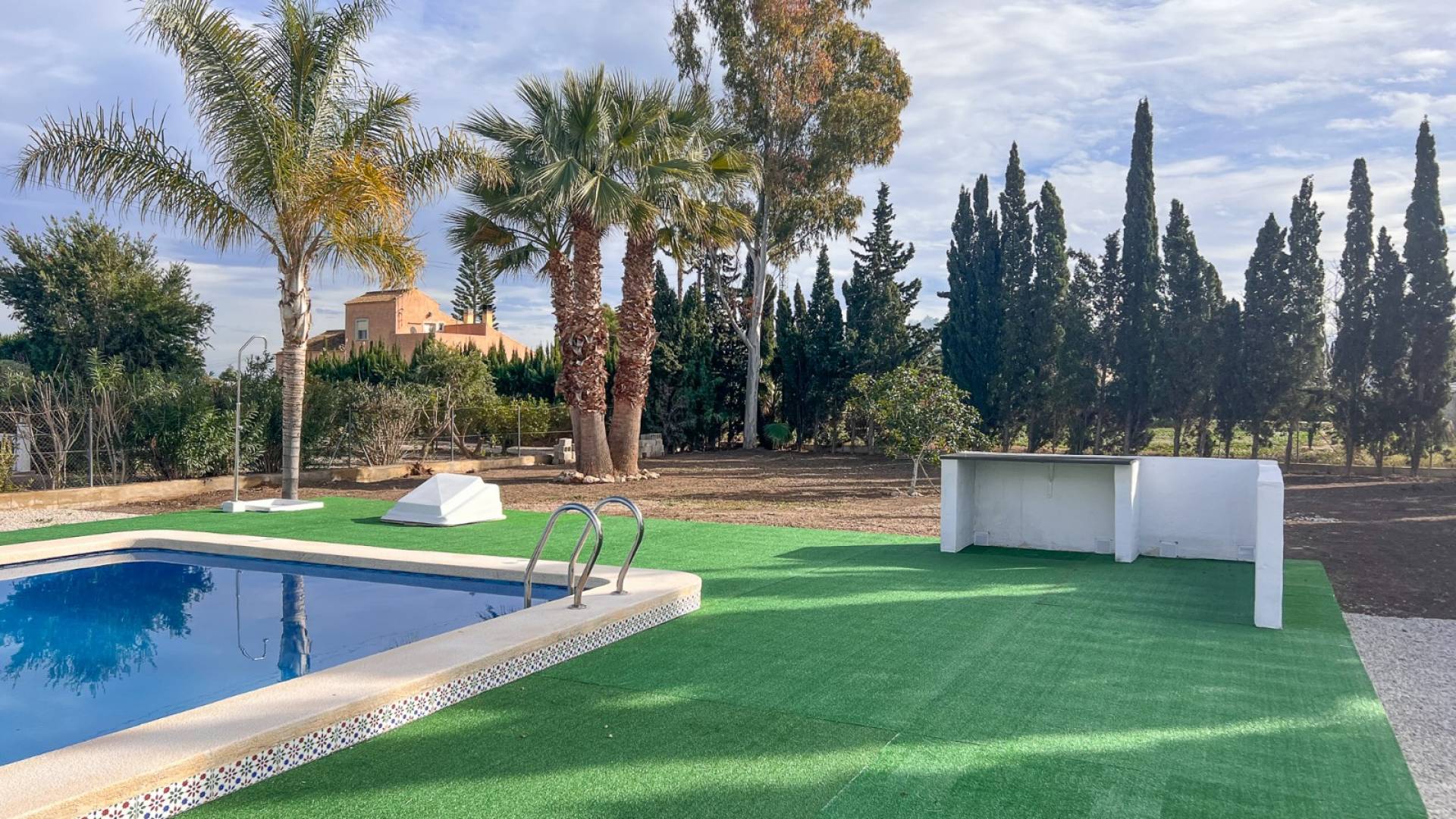 Second hand - Independent villa - Dolores
