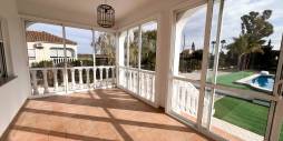 Second hand - Independent villa - Dolores