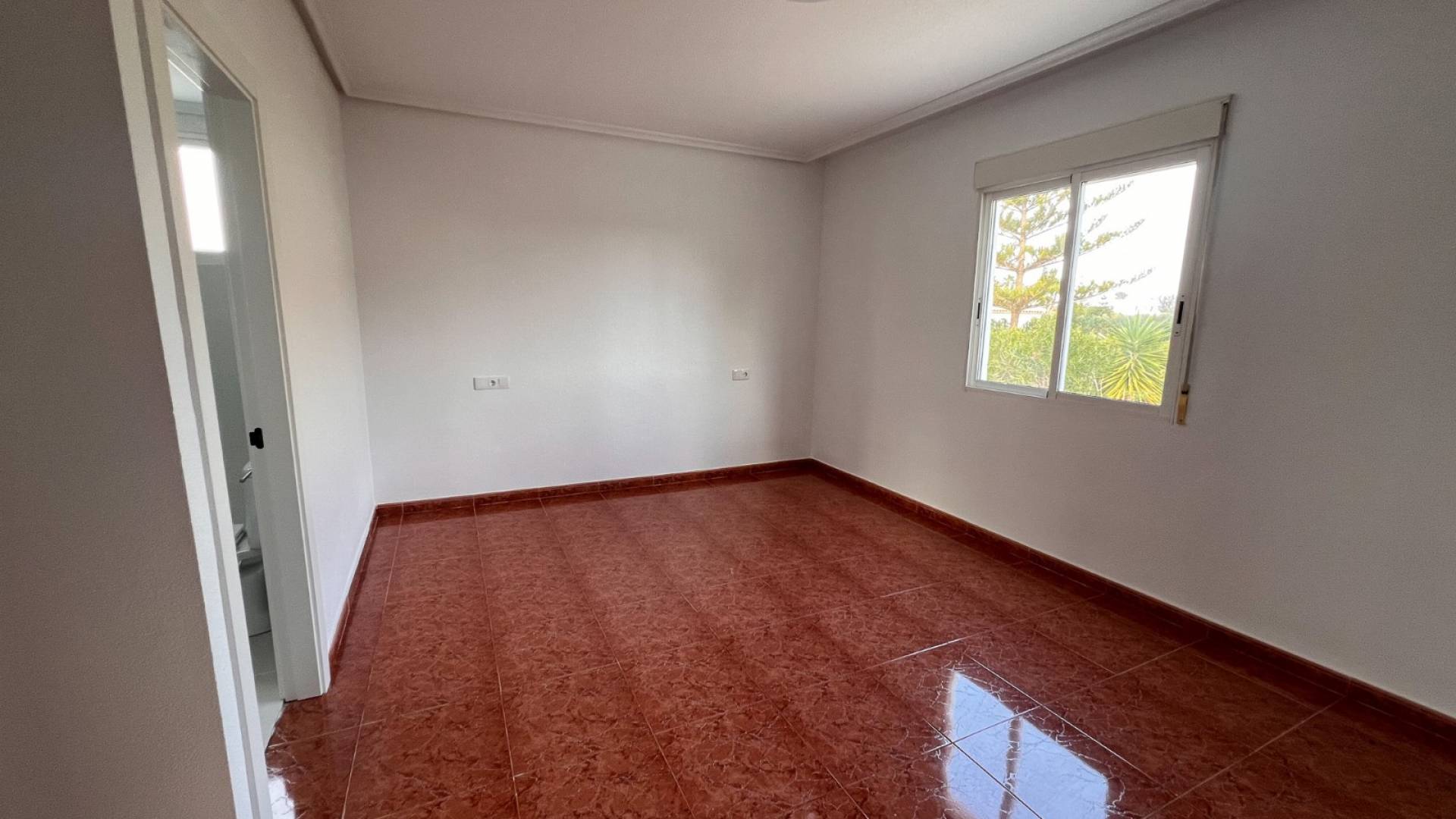 Second hand - Independent villa - Dolores