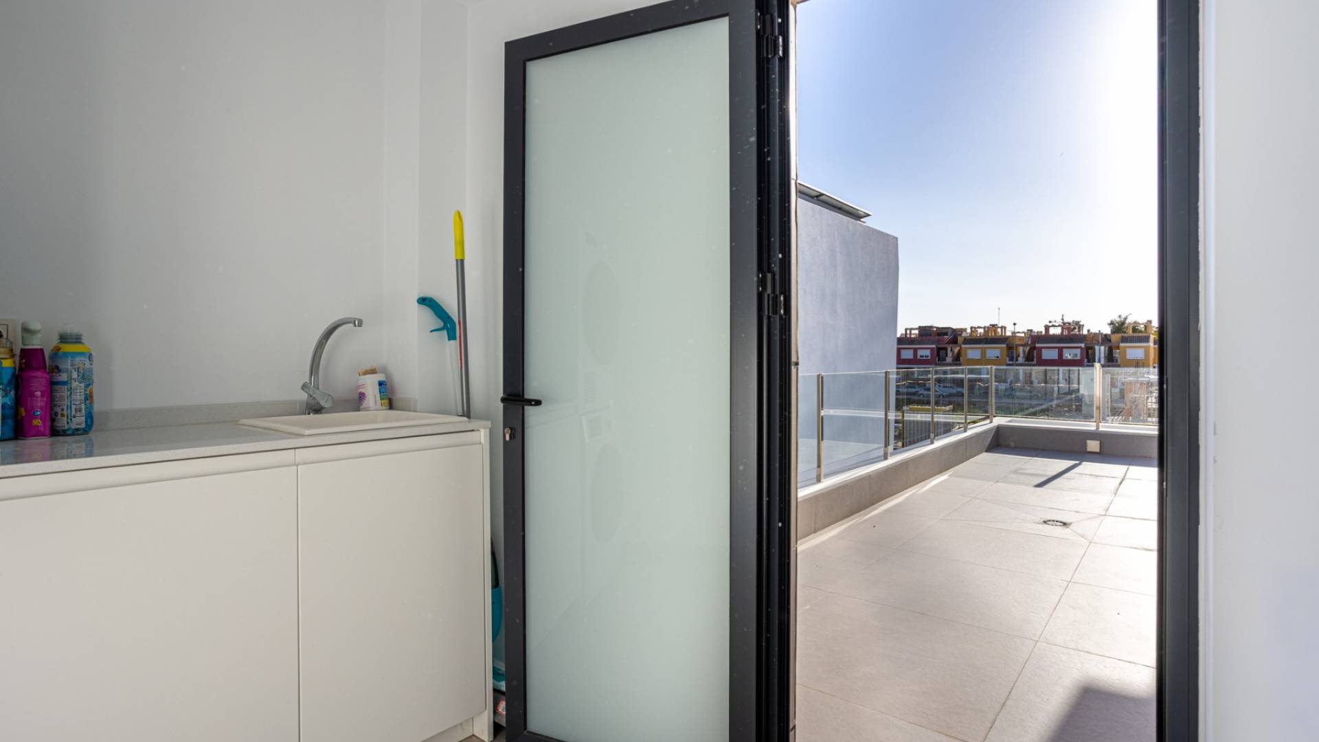 Second hand - Independent villa - Dolores