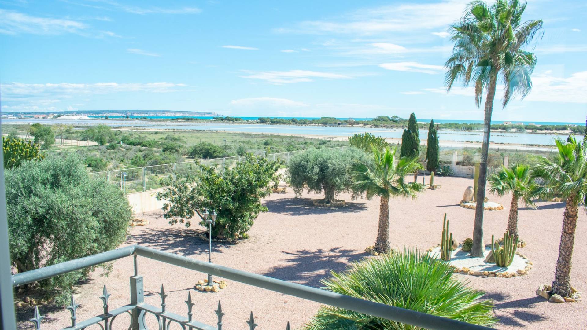 Second hand - Independent villa - Elche - LA MARINA