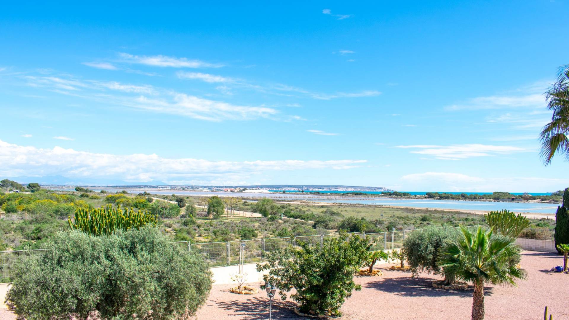 Second hand - Independent villa - Elche - LA MARINA