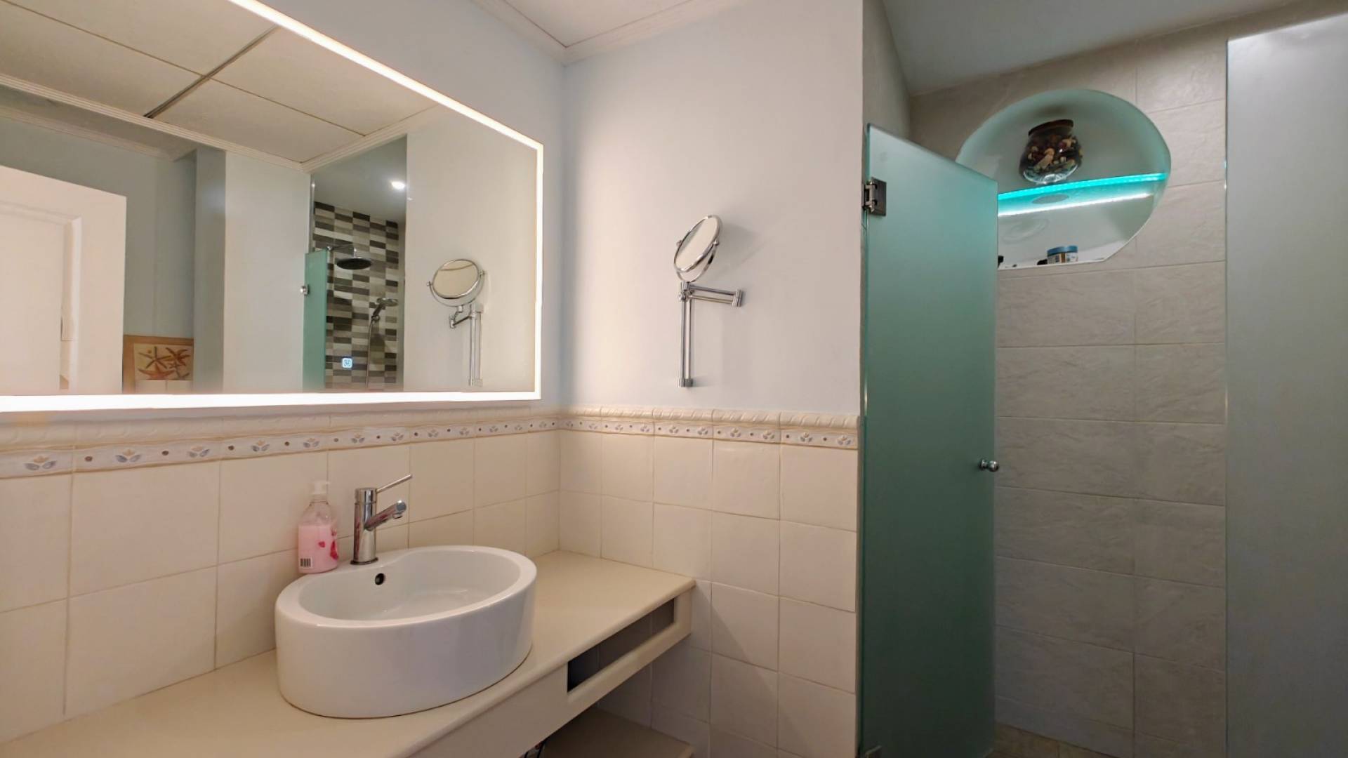 Second hand - Independent villa - Elche