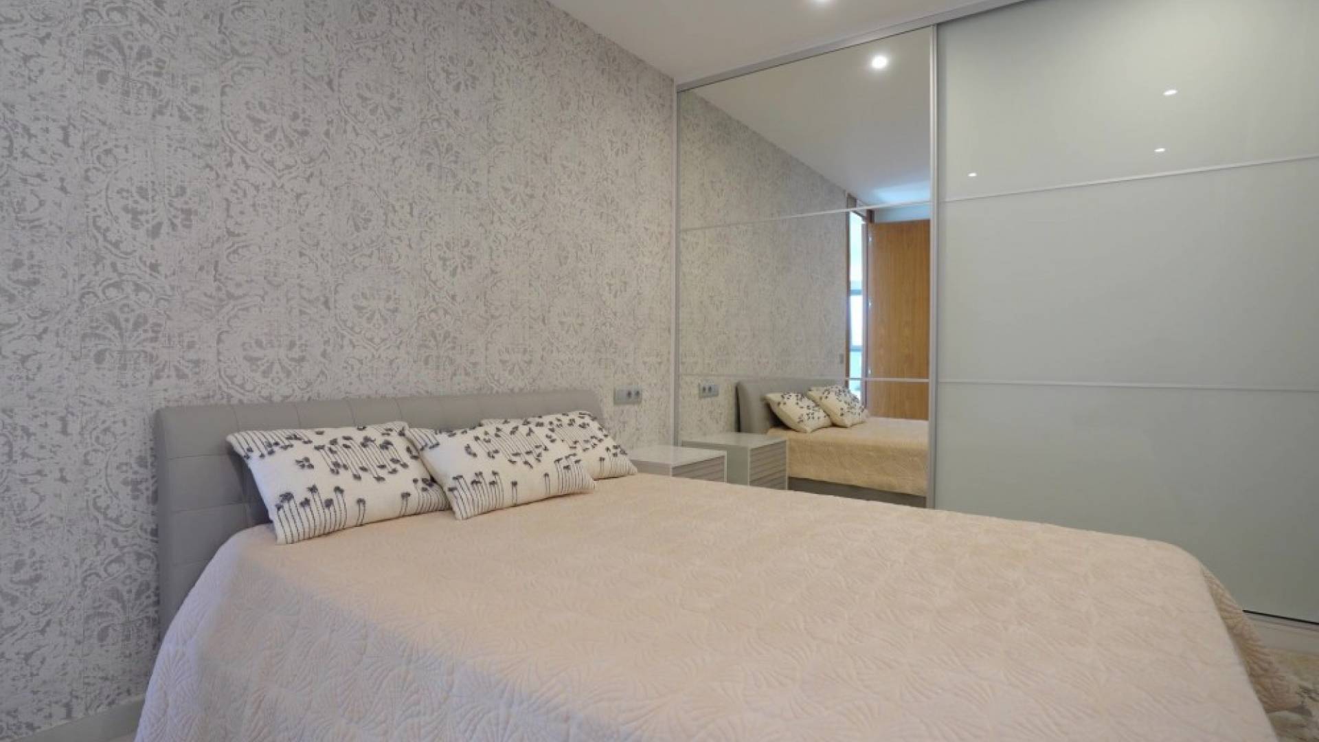 Second hand - Independent villa - Finestrat - Golf Bahía