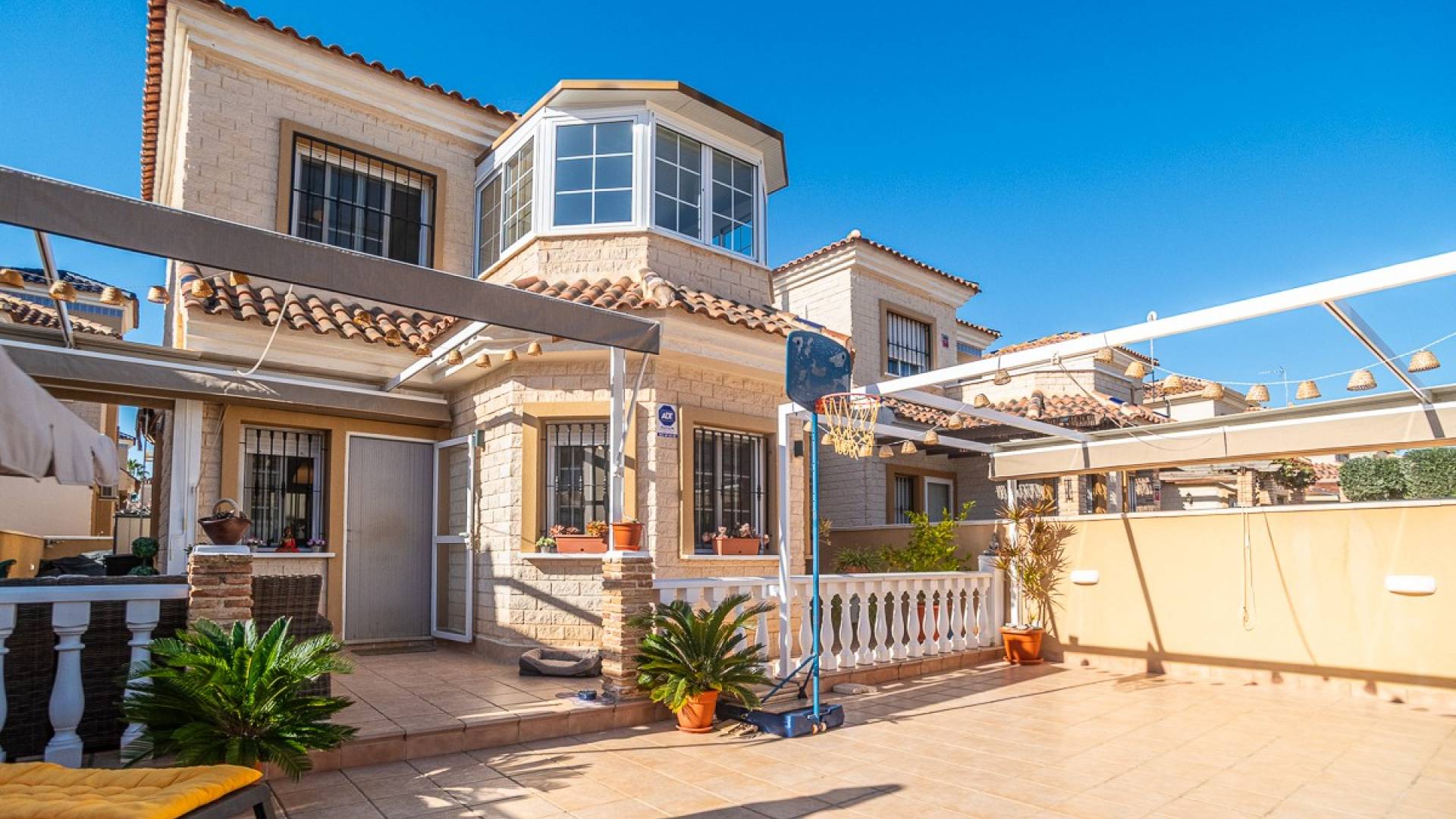 Second hand - Independent villa - GUARDAMAR DEL SEGURA - EL RASO