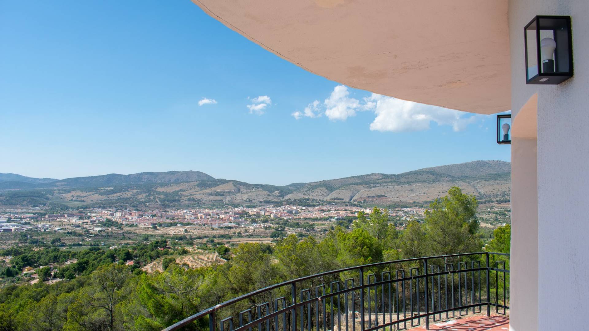 Second hand - Independent villa - Ibi