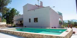 Second hand - Independent villa - Ibi