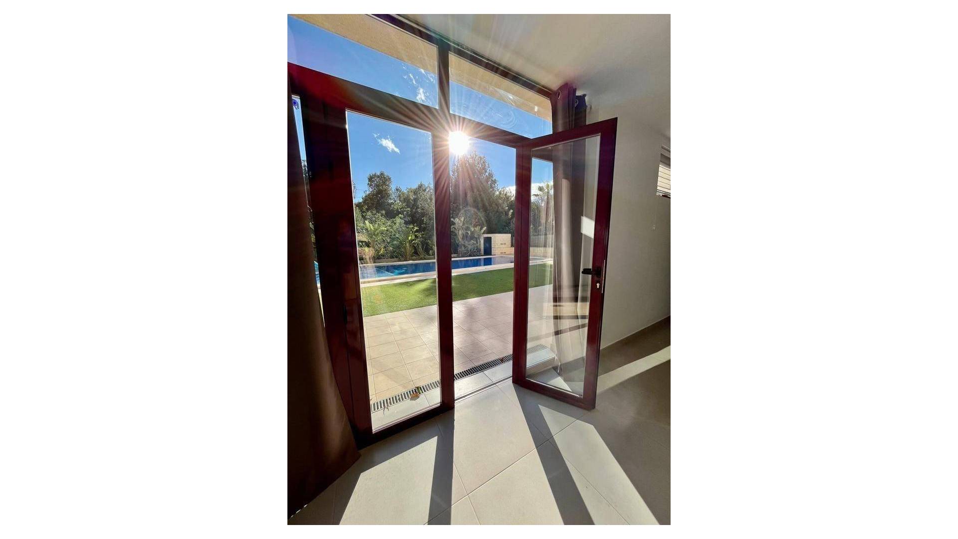 Second hand - Independent villa - La Nucía