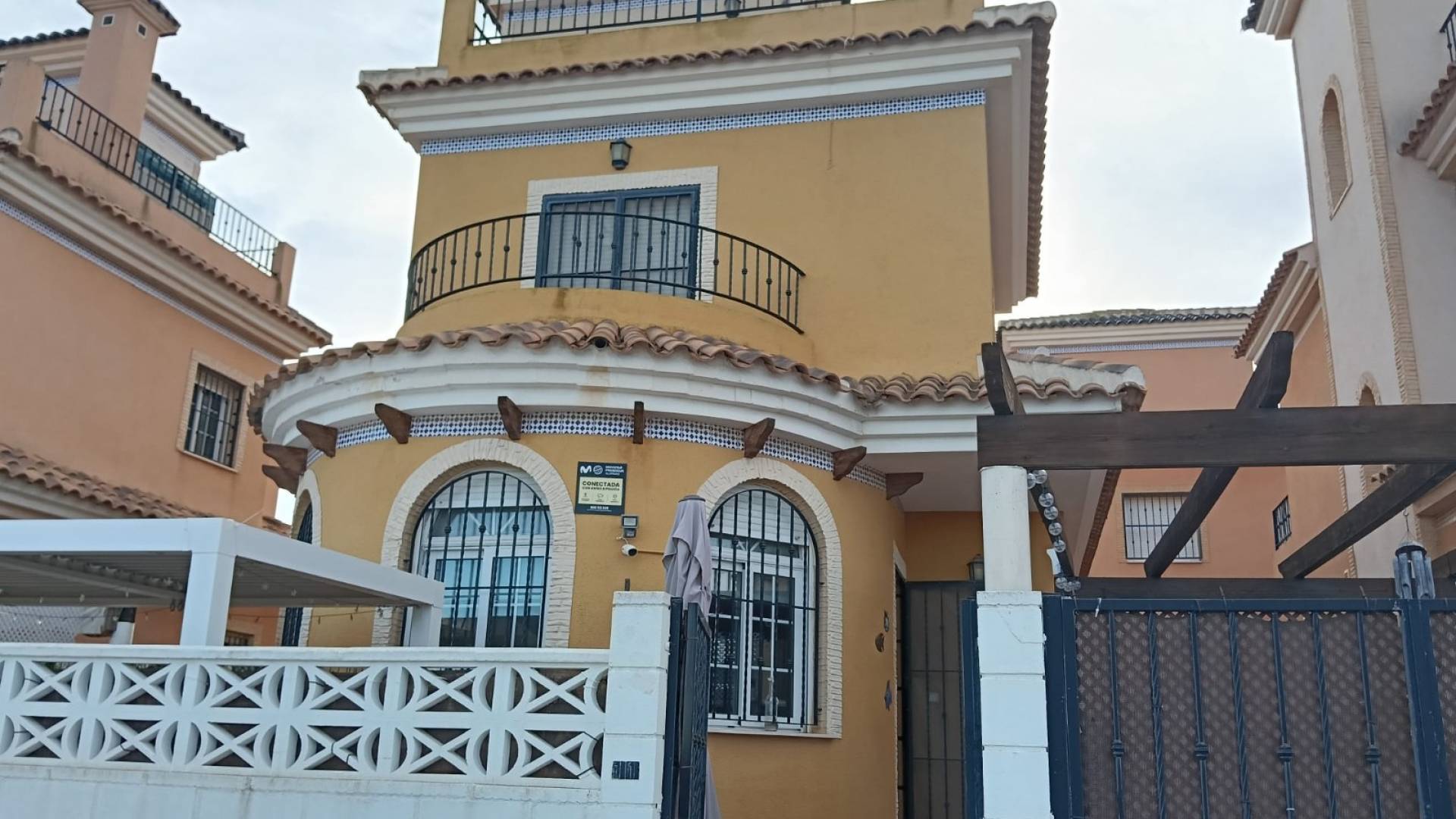 Second hand - Independent villa - Los Montesinos - La Herrada