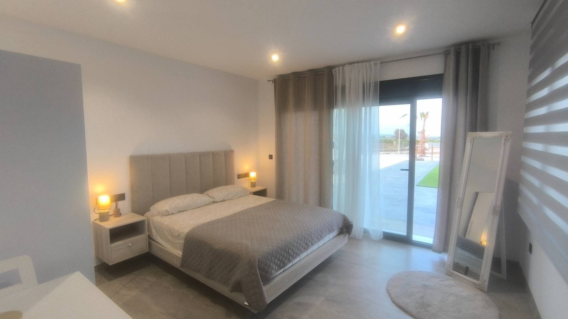 Second hand - Independent villa - Los Montesinos - La Herrada