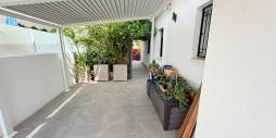 Second hand - Independent villa - Los Montesinos - La Herrada