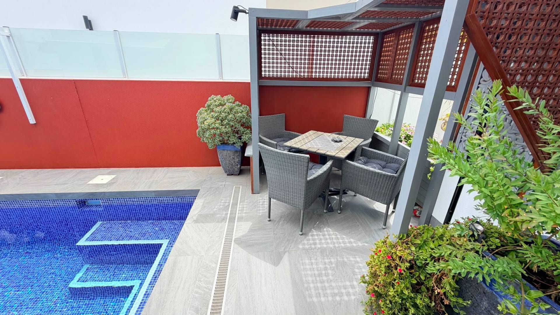 Second hand - Independent villa - Los Montesinos - La Herrada