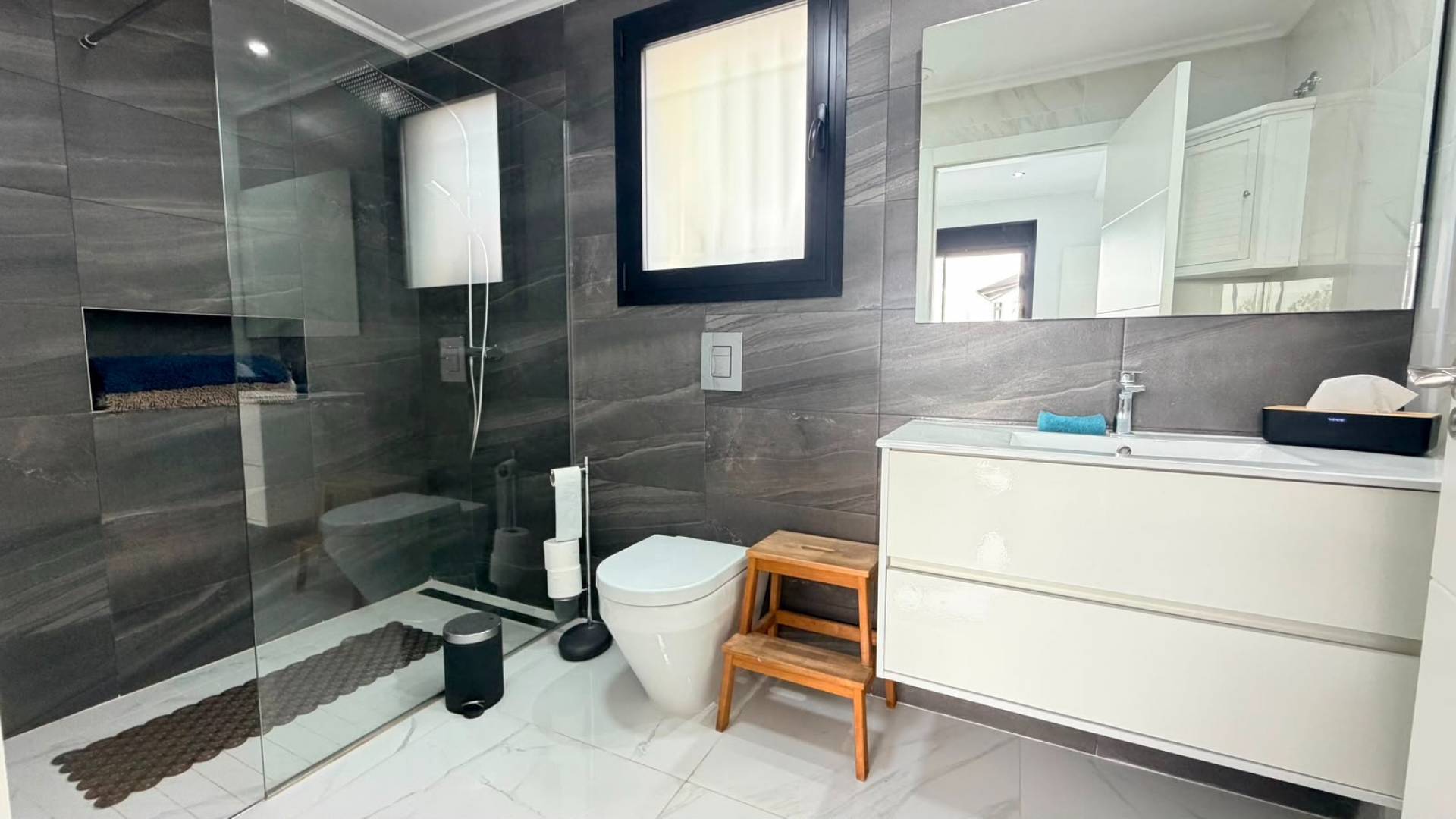 Second hand - Independent villa - Los Montesinos - La Herrada