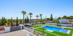 Second hand - Independent villa - Los Montesinos - La Herrada