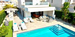Second hand - Independent villa - Los Montesinos - Los Montesinos - Urb. La Herrada