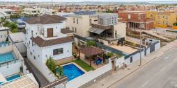 Second hand - Independent villa - Los Montesinos
