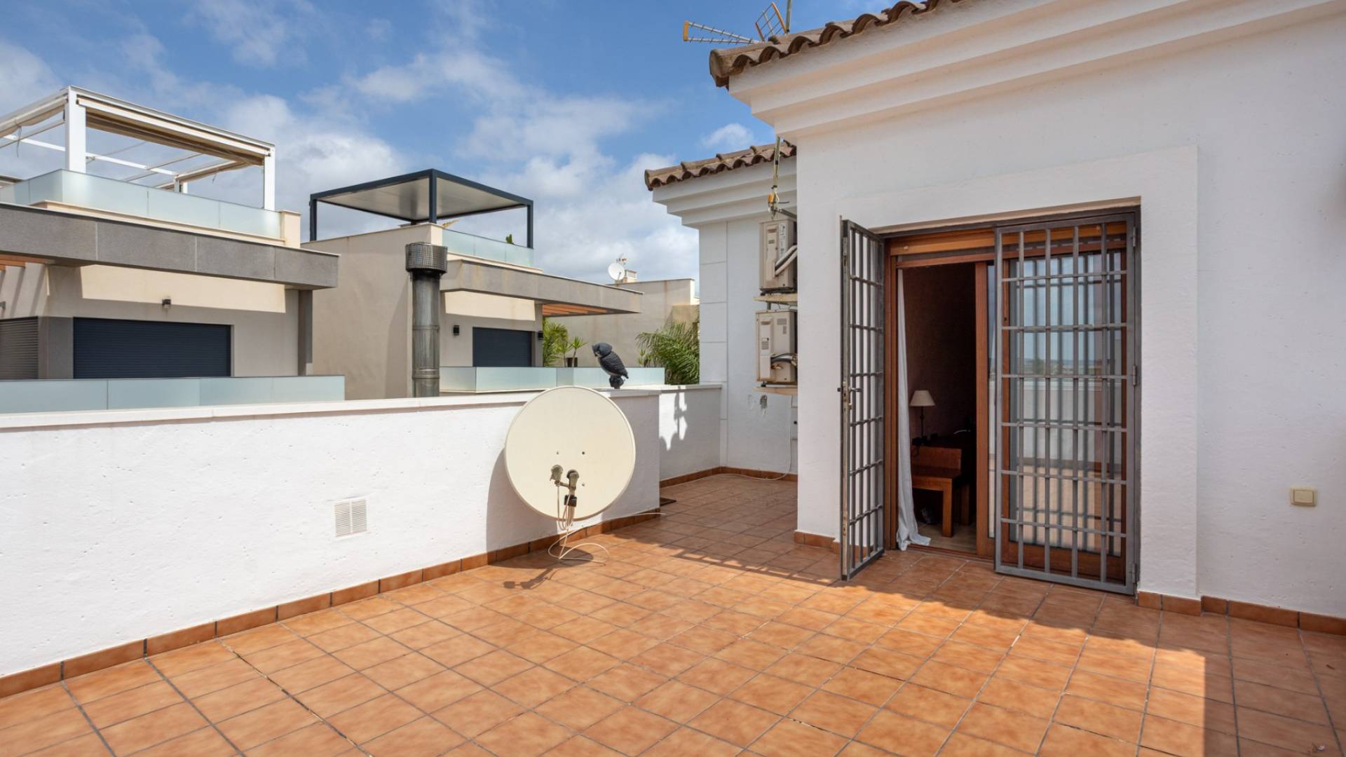 Second hand - Independent villa - Los Montesinos