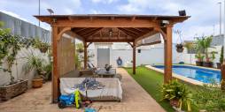 Second hand - Independent villa - Los Montesinos