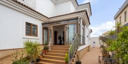 Second hand - Independent villa - Los Montesinos