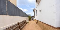 Second hand - Independent villa - Los Montesinos