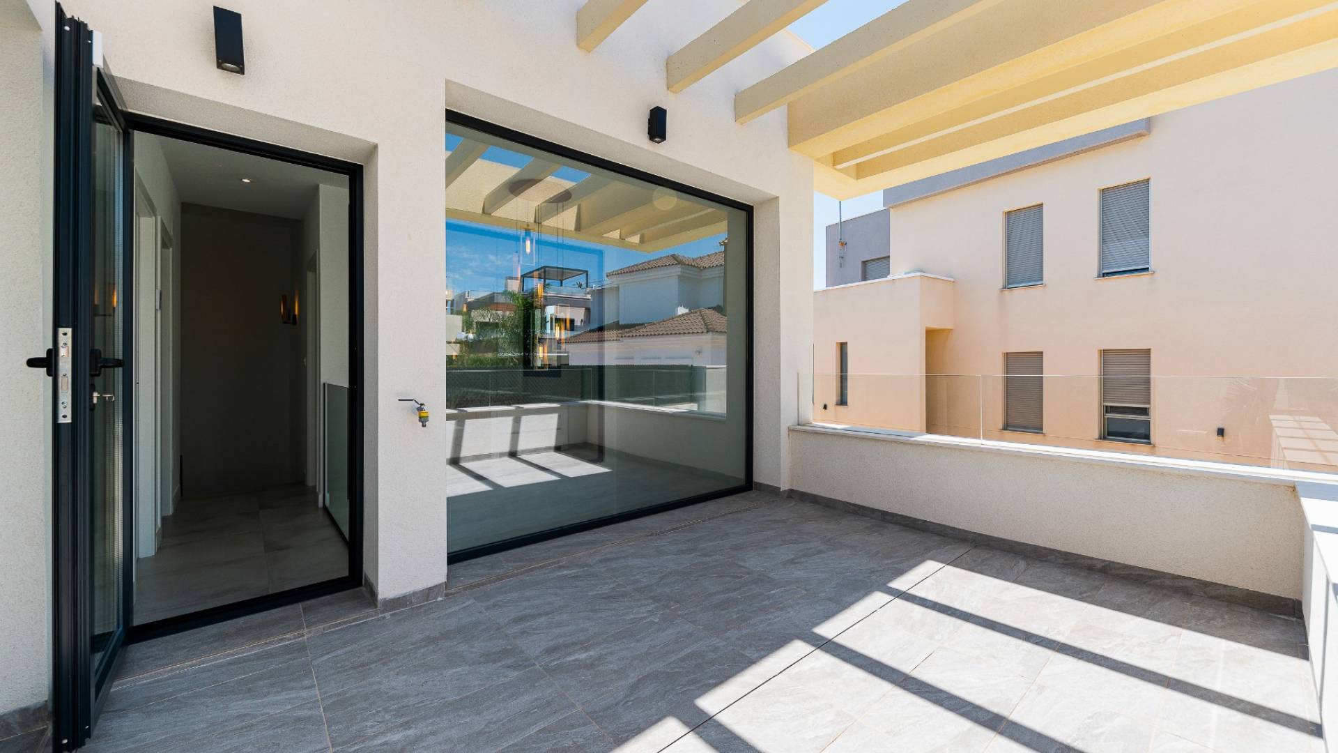 Second hand - Independent villa - Los Montesinos