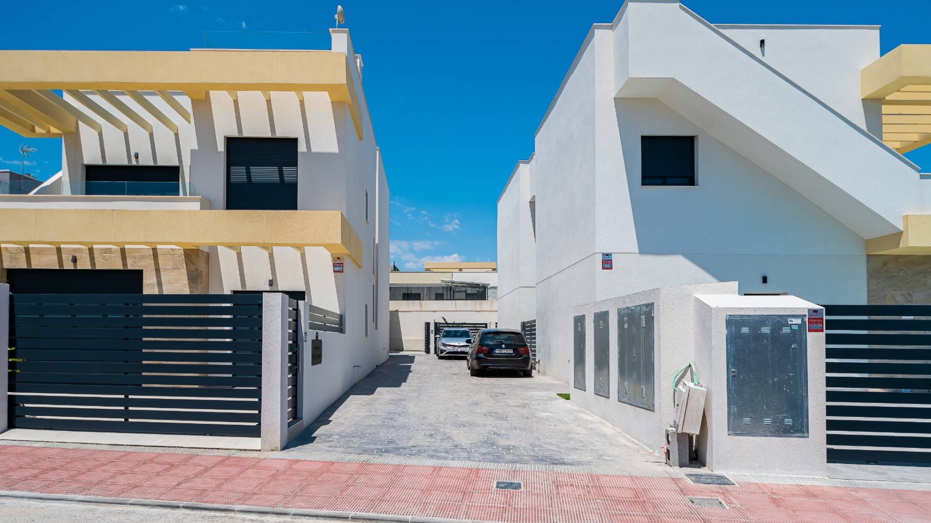 Second hand - Independent villa - Los Montesinos