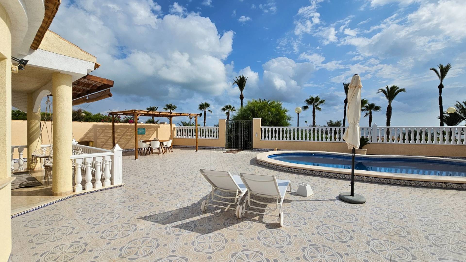 Second hand - Independent villa - Los Urrutias - Estrella De Mar