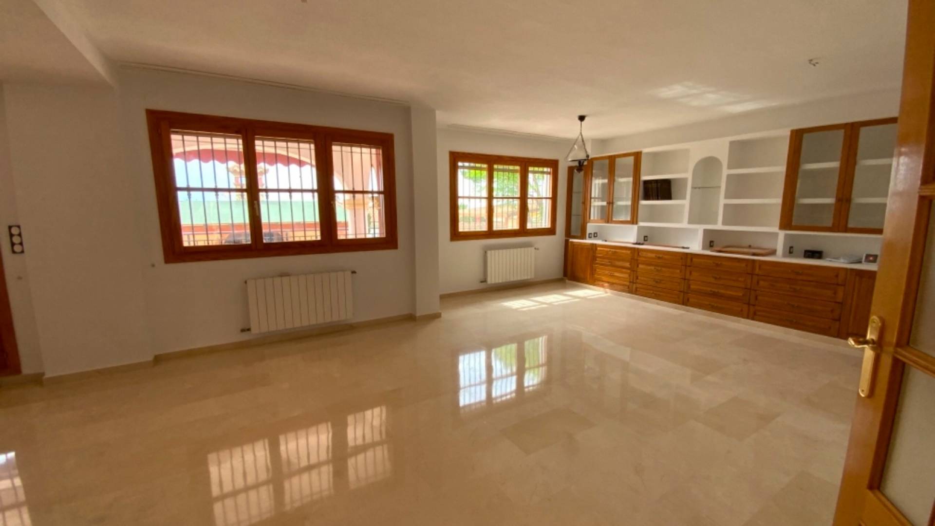 Second hand - Independent villa - Muchamiel