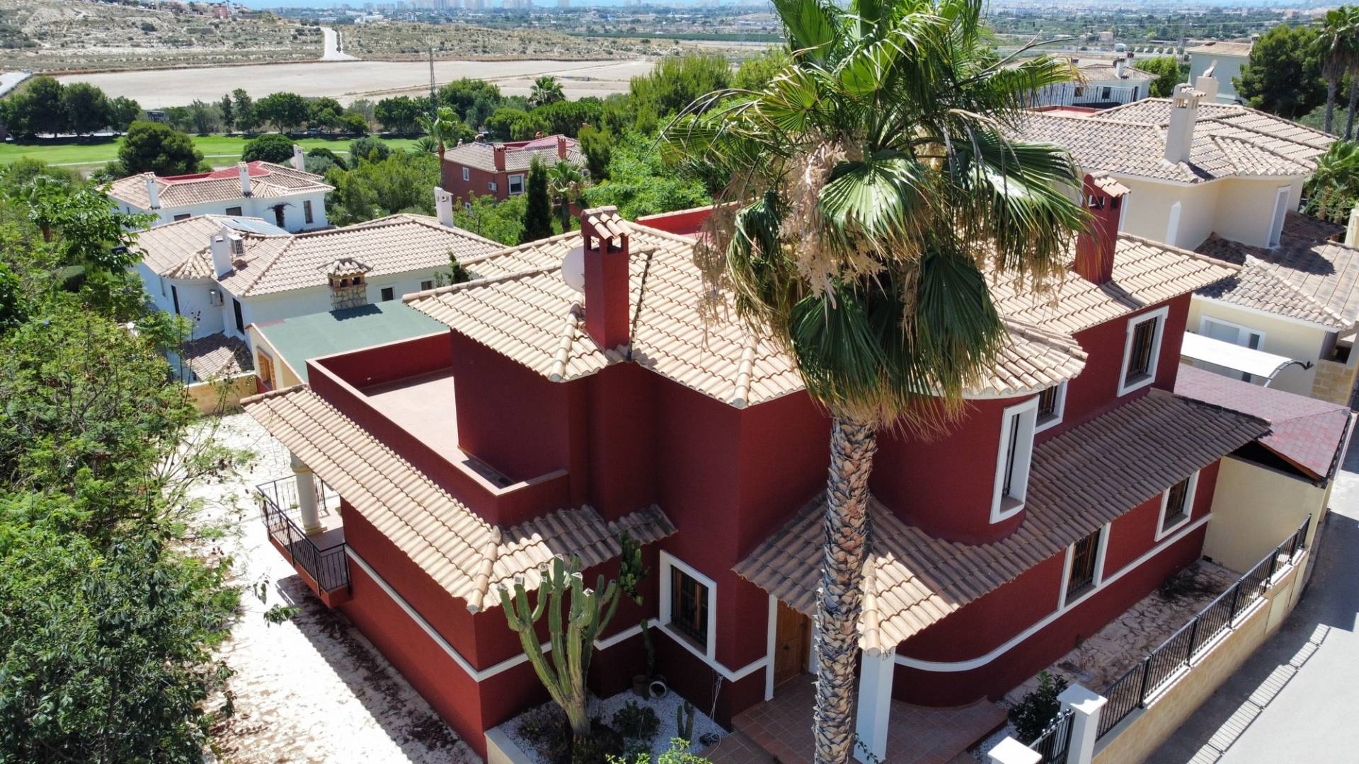 Second hand - Independent villa - Muchamiel