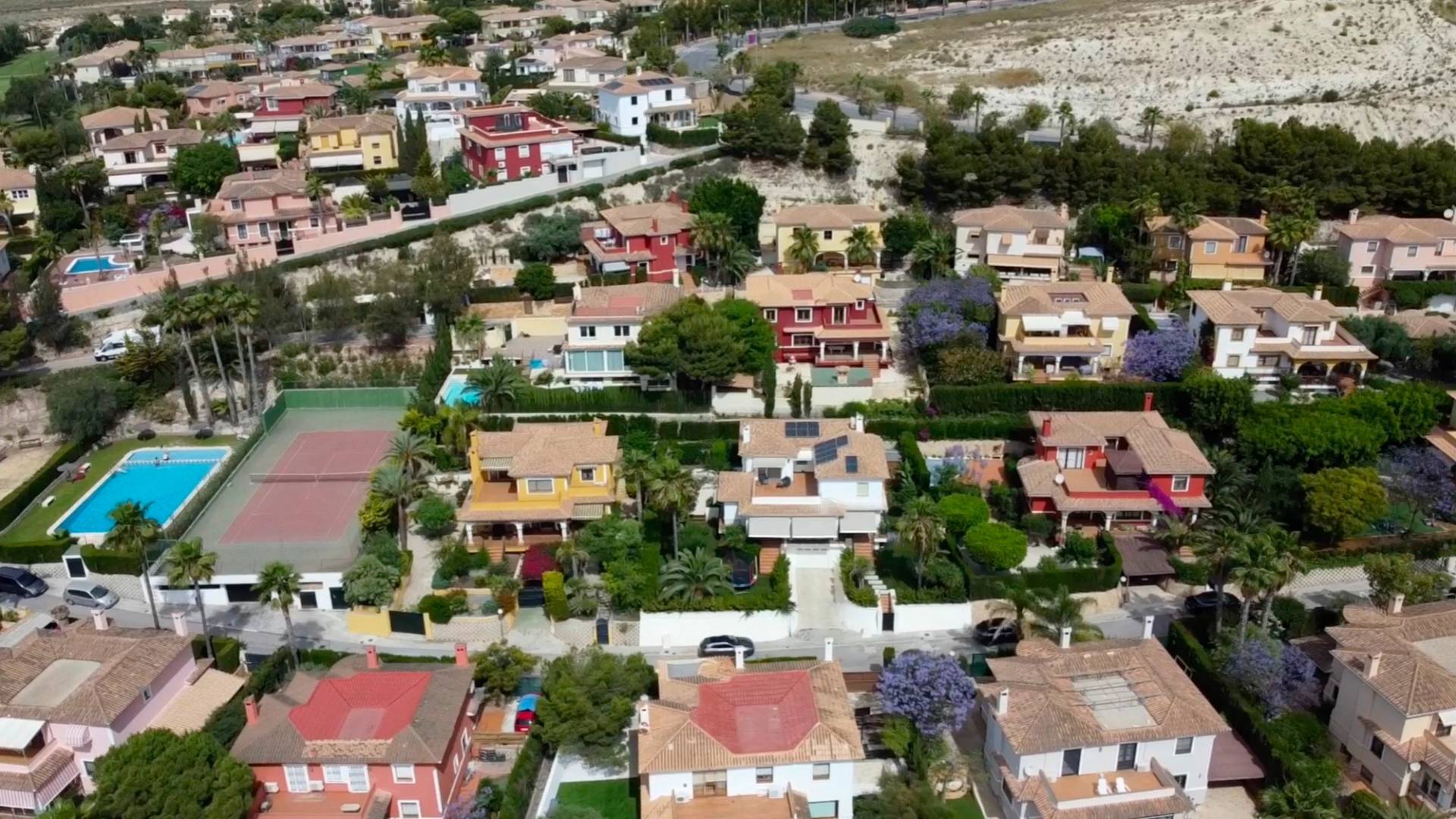 Second hand - Independent villa - Muchamiel