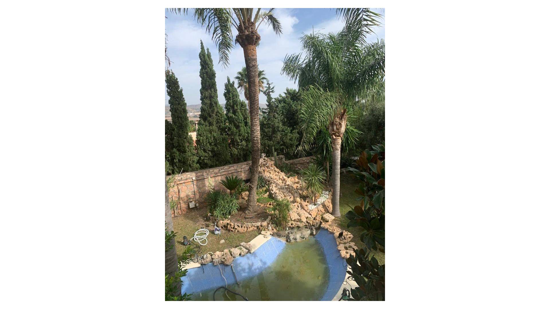 Second hand - Independent villa - Novelda